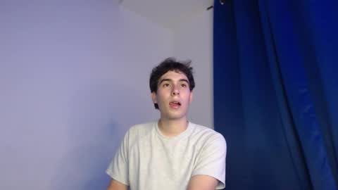 Snapshot of max_snow1616 chatting on November 7, 2025, 11:05 pm max_snow1616 online show from November 7, 2025, 11:05 pm