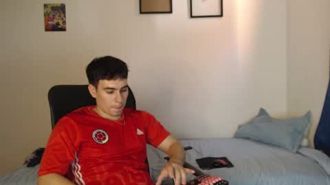 max_snow1616 online show from June 4, 2026, 7:42 pm