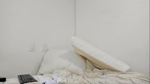 Snapshot of max_steelc chatting on October 31, 2025, 1:23 pm max_steelc online show from October 31, 2025, 1:23 pm