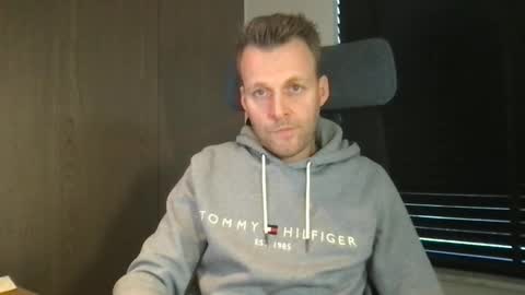 Snapshot of max_straight_1 chatting on February 23, 2026, 8:12 am Max take off clothes online show from February 23, 2026, 8:12 am