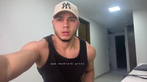 max_valiant1 online show from May 8, 2026, 11:04 am