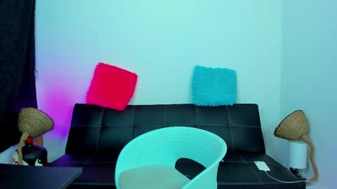 Snapshot of max_wild01 chatting on September 14, 2025, 9:41 am MAX     online show from September 14, 2025, 9:41 am