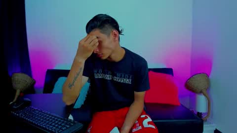 Snapshot of max_wild01 chatting on September 30, 2025, 2:00 pm MAX     online show from September 30, 2025, 2:00 pm