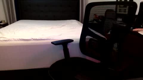 maxblairwood online show from June 23, 2026, 12:52 am