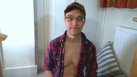 Max Davies online show from May 9, 2026, 5:51 pm