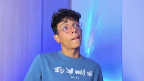 Max  online show from April 2, 2026, 2:20 am