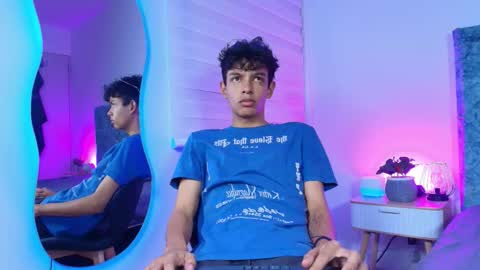 M A X F R O S T   online show from January 18, 2026, 7:28 pm