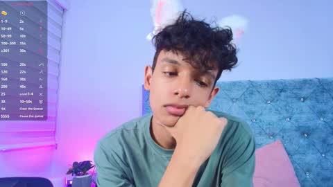 M A X F R O S T   online show from February 4, 2026, 7:31 pm