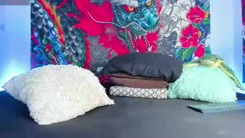 Snapshot of maxi_g chatting on February 7, 2026, 6:17 am Maxi online show from February 7, 2026, 6:17 am