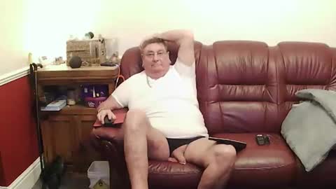 MAX online show from March 27, 2026, 10:53 pm