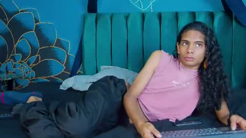 Maxi  Max online show from July 4, 2026, 5:30 pm