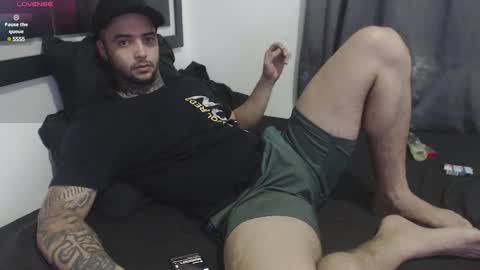 Snapshot of maxi_rogger chatting on January 21, 2025, 1:29 am maxi rogger online show from January 21, 2025, 1:29 am