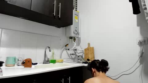 Alex online show from October 8, 2025, 7:22 pm