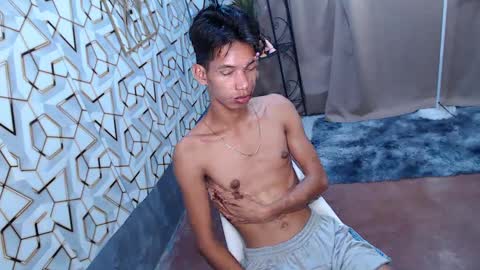 Reyn online show from February 14, 2025, 12:25 pm