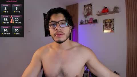 Snapshot of maxifit_ chatting on September 20, 2025, 10:16 am Mikael online show from September 20, 2025, 10:16 am