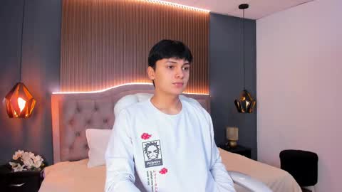 --  -- online show from October 18, 2025, 12:06 pm