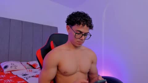 Snapshot of maxiimus__ chatting on October 23, 2025, 3:17 am Maximus online show from October 23, 2025, 3:17 am