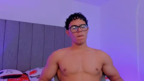 Snapshot of maxiimus__ chatting on October 24, 2025, 6:32 am Maximus online show from October 24, 2025, 6:32 am