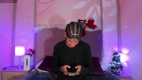 maxim online show from December 26, 2024, 2:01 am