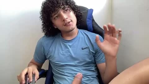 maximiliano_pulse online show from June 29, 2026, 8:20 pm