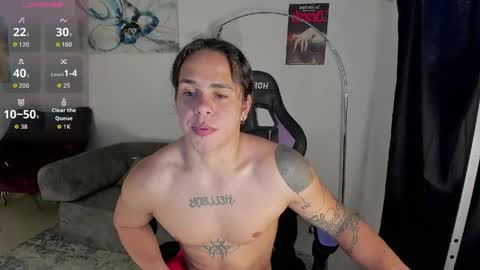 maximiliano_scoott_ online show from May 17, 2026, 9:44 pm