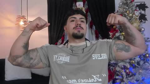 Snapshot of maximo_rodriguez chatting on December 6, 2024, 9:10 am Maximo online show from December 6, 2024, 9:10 am