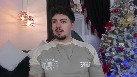 Snapshot of maximo_rodriguez chatting on December 11, 2024, 6:58 am Maximo online show from December 11, 2024, 6:58 am