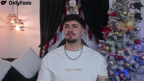 Snapshot of maximo_rodriguez chatting on December 23, 2024, 8:22 am Maximo online show from December 23, 2024, 8:22 am