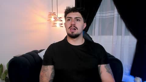 Snapshot of maximo_rodriguez chatting on January 22, 2025, 6:20 am Maximo online show from January 22, 2025, 6:20 am