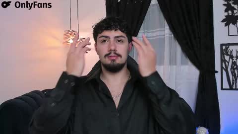 Snapshot of maximo_rodriguez chatting on February 22, 2025, 5:34 am Maximo online show from February 22, 2025, 5:34 am