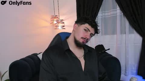 Snapshot of maximo_rodriguez chatting on March 9, 2025, 1:46 am Maximo online show from March 9, 2025, 1:46 am