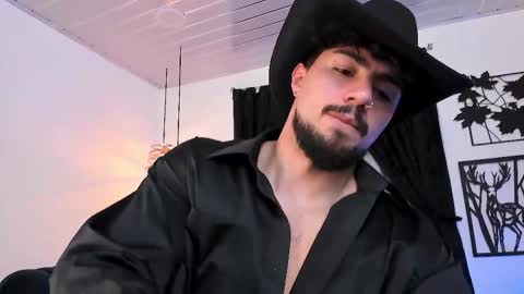 Snapshot of maximo_rodriguez chatting on November 19, 2025, 5:07 am Maximo online show from November 19, 2025, 5:07 am