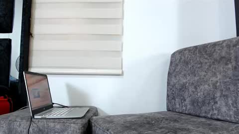 Maximo Sebastian online show from December 18, 2025, 7:31 pm