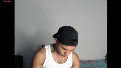 Snapshot of maximo_vega_new chatting on December 23, 2024, 12:30 pm Maximo Aron Vega online show from December 23, 2024, 12:30 pm