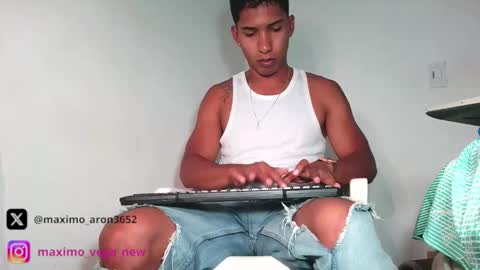 Snapshot of maximo_vega_new chatting on October 27, 2025, 8:46 pm Maximo Aron Vega online show from October 27, 2025, 8:46 pm