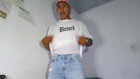 Maximo Aron Vega online show from March 23, 2026, 10:25 pm