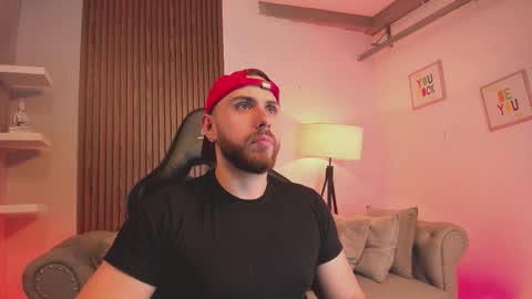 Maximo Wolf online show from January 12, 2026, 8:14 pm