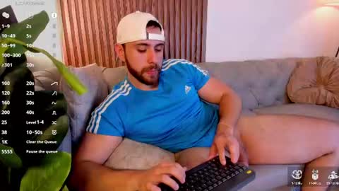 Maximo Wolf online show from June 14, 2026, 2:24 am