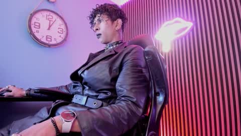 MAXIMO online show from February 19, 2026, 4:19 am