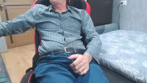 Snapshot of maximus3334 chatting on April 12, 2026, 8:36 pm maximus3334 online show from April 12, 2026, 8:36 pm