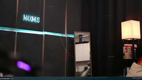 Snapshot of maximus_787 chatting on December 15, 2024, 10:58 pm Maximus7871 online show from December 15, 2024, 10:58 pm