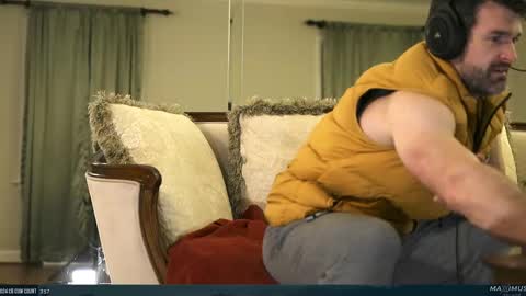 Snapshot of maximus_787 chatting on February 20, 2025, 12:08 am Maximus7871 online show from February 20, 2025, 12:08 am