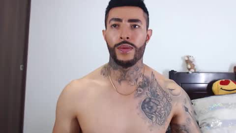 Independent Model online show from December 12, 2024, 2:26 am