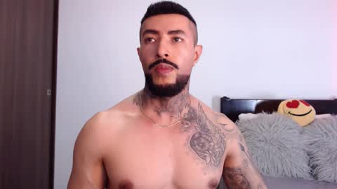 Independent Model online show from March 11, 2025, 3:16 am
