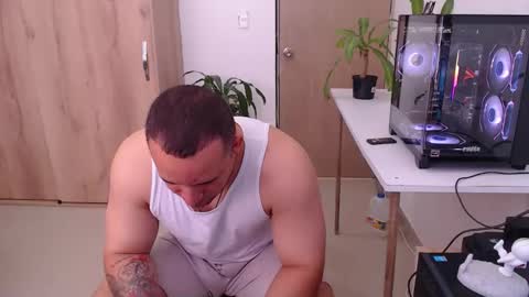 Snapshot of maximussantorini chatting on April 21, 2026, 1:17 pm maximus online show from April 21, 2026, 1:17 pm