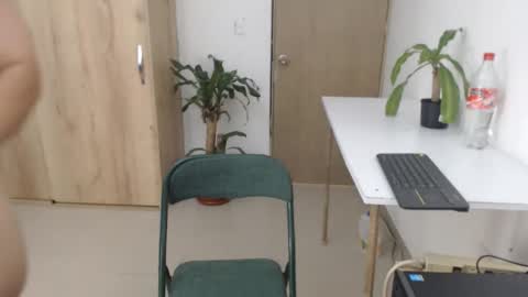 Snapshot of maximussantorini chatting on May 2, 2026, 1:43 am maximus online show from May 2, 2026, 1:43 am