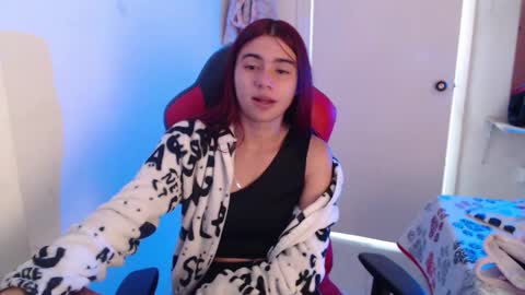 maxinesex_ online show from February 2, 2026, 1:32 pm