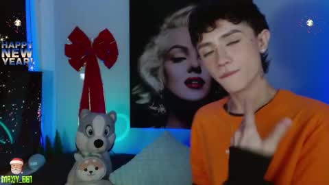Snapshot of maxiy_001 chatting on December 31, 2024, 5:22 am Max online show from December 31, 2024, 5:22 am