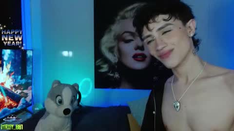 Snapshot of maxiy_001 chatting on January 4, 2025, 8:06 am Max online show from January 4, 2025, 8:06 am
