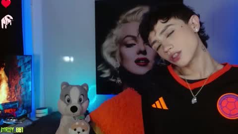 Snapshot of maxiy_001 chatting on January 12, 2025, 5:34 am Max online show from January 12, 2025, 5:34 am